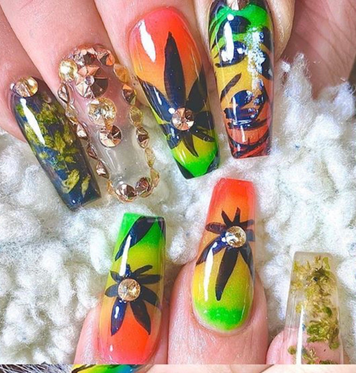Rasta nails from last week. BF got to pick my nail design; he was pretty  stoked on it : r/RedditLaqueristas